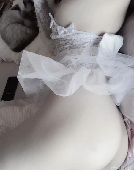 18禁美女裸体吃耐视频_HD高清在线