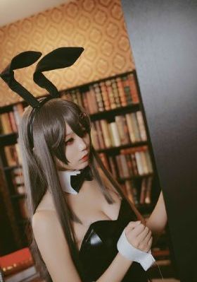 欧美黑白美女壁纸_剧情片在线观看视频